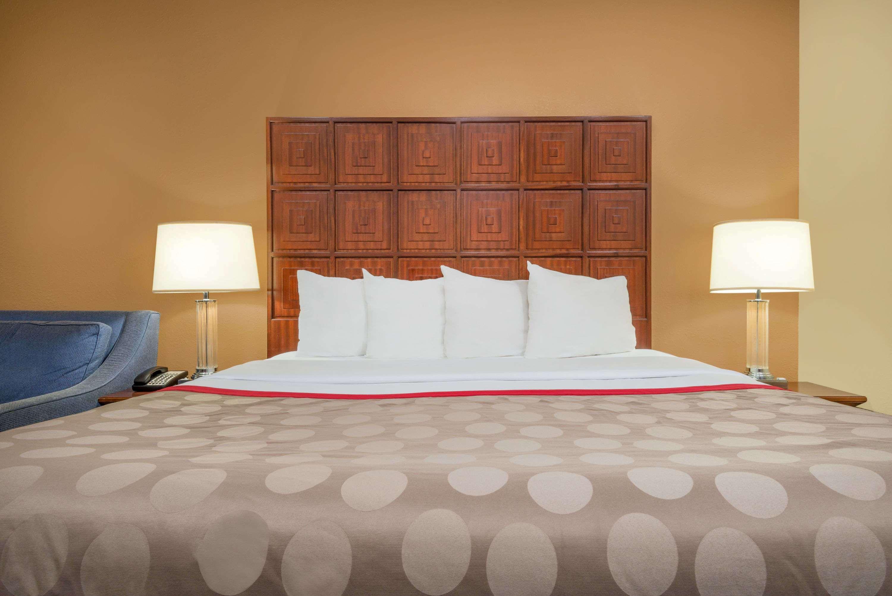 Hotel Ramada By Wyndham Columbus North Westerville Exterior foto